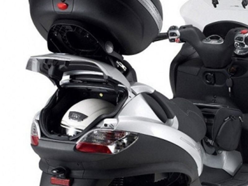 GIVI Porta-bagagens Monolock SR Piaggio MP3 125 / 250 / 400 / 500 / LT (2008-)